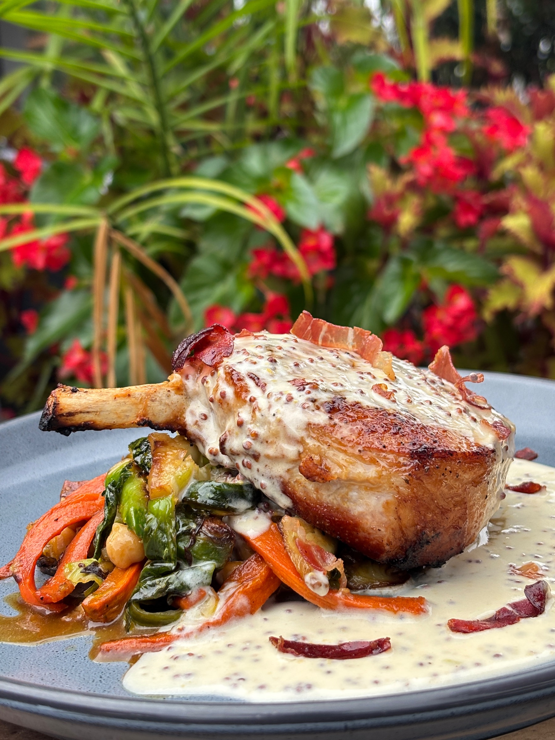 Pork Chop Montovana 